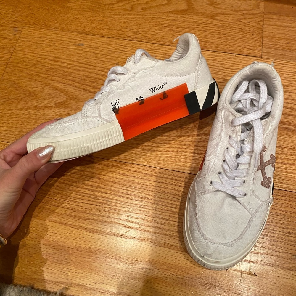 Off-White women’s Low Vulcanized Sneakers sz 37 white - Picture 4 of 6